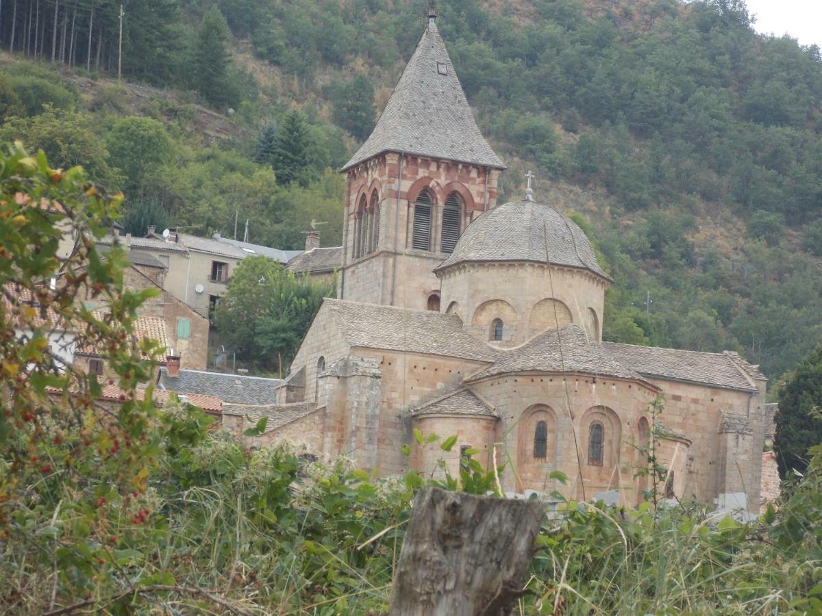 Le Cintrium Bed & Breakfast Viala-du-Tarn Dış mekan fotoğraf